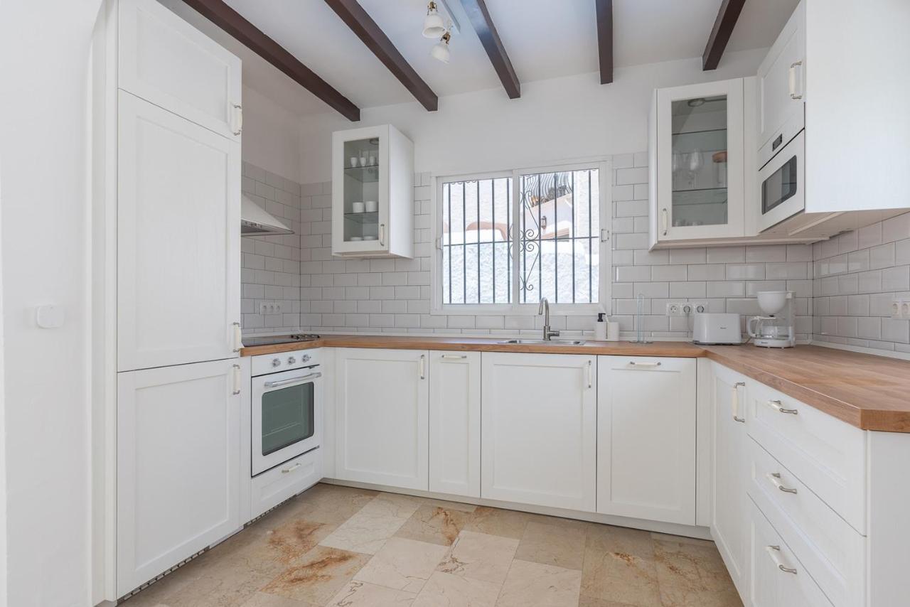 Lovely House With Private Pool In Burriana! Сasa de vacaciones Nerja