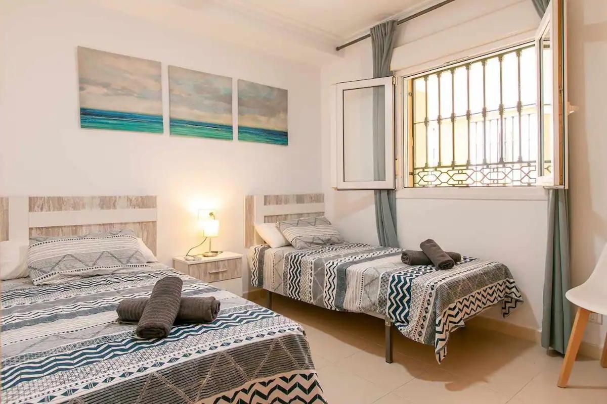 Vacation Quiet & Close To Beach Apartment *