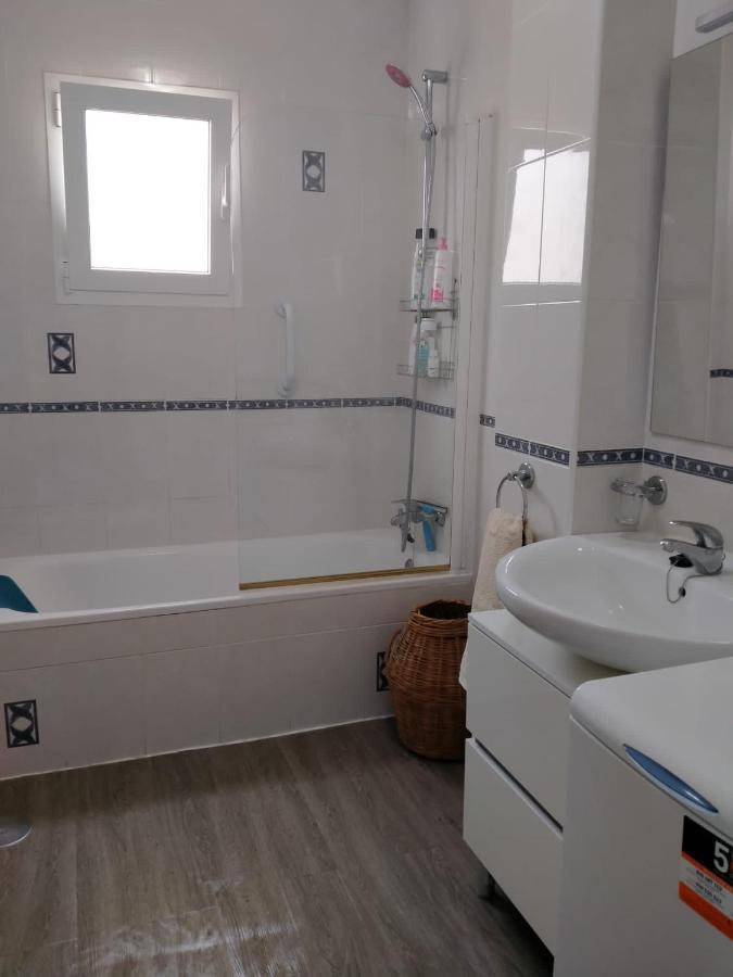 Spacious 1 Bedroom Apartment, Centre 3i Apartment