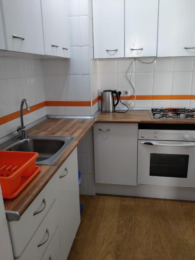 Apartment Spacious 1 Bedroom Apartment, Centre 3i