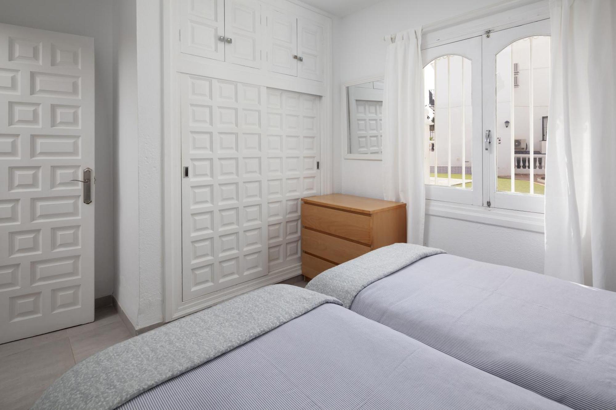 Bright Spacious 1 Bed Apartment
