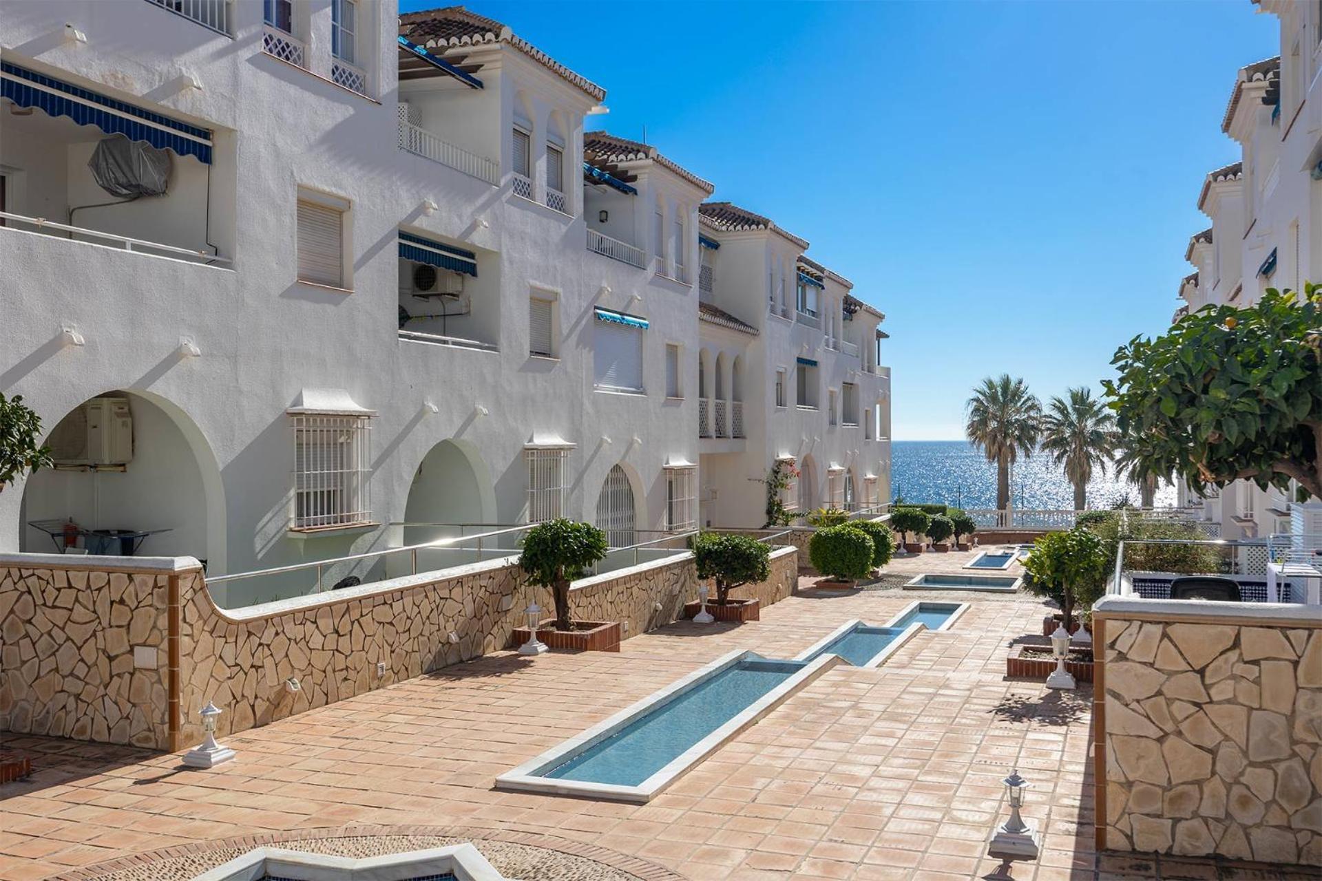 Fuentes De B2m Vacacional * Nerja