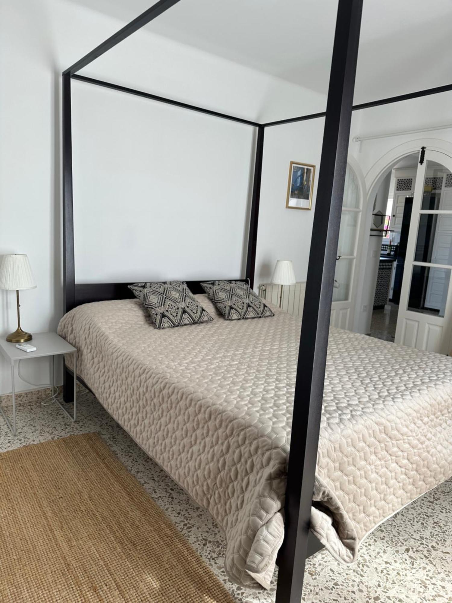 Pousada Little Castle: Sea & Mountain Views In