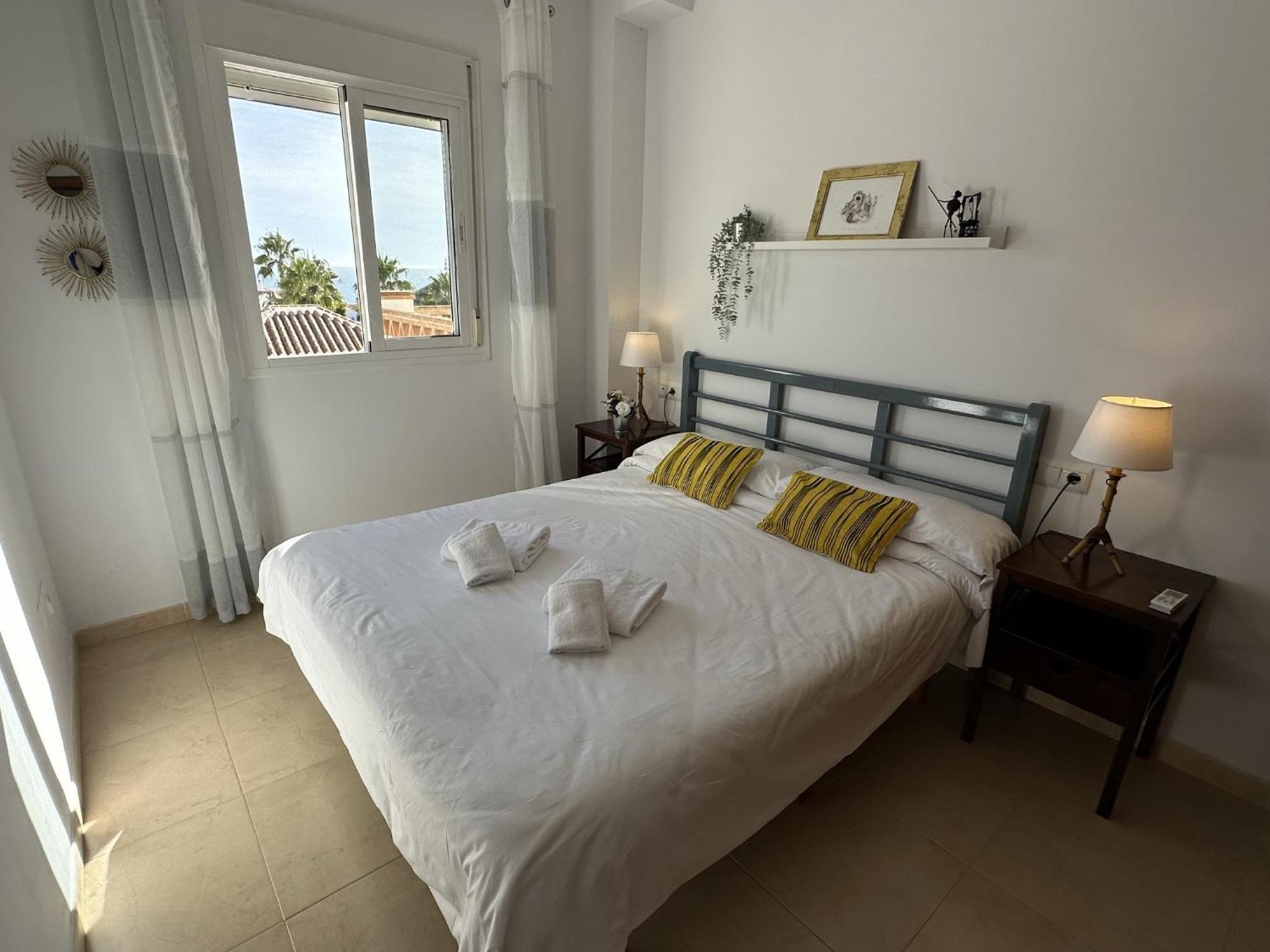 Paradise - Chimenea C1d * Nerja