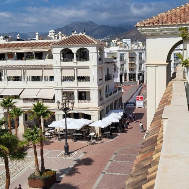 Old Town Nerja, Stunning Sea Views Appartement