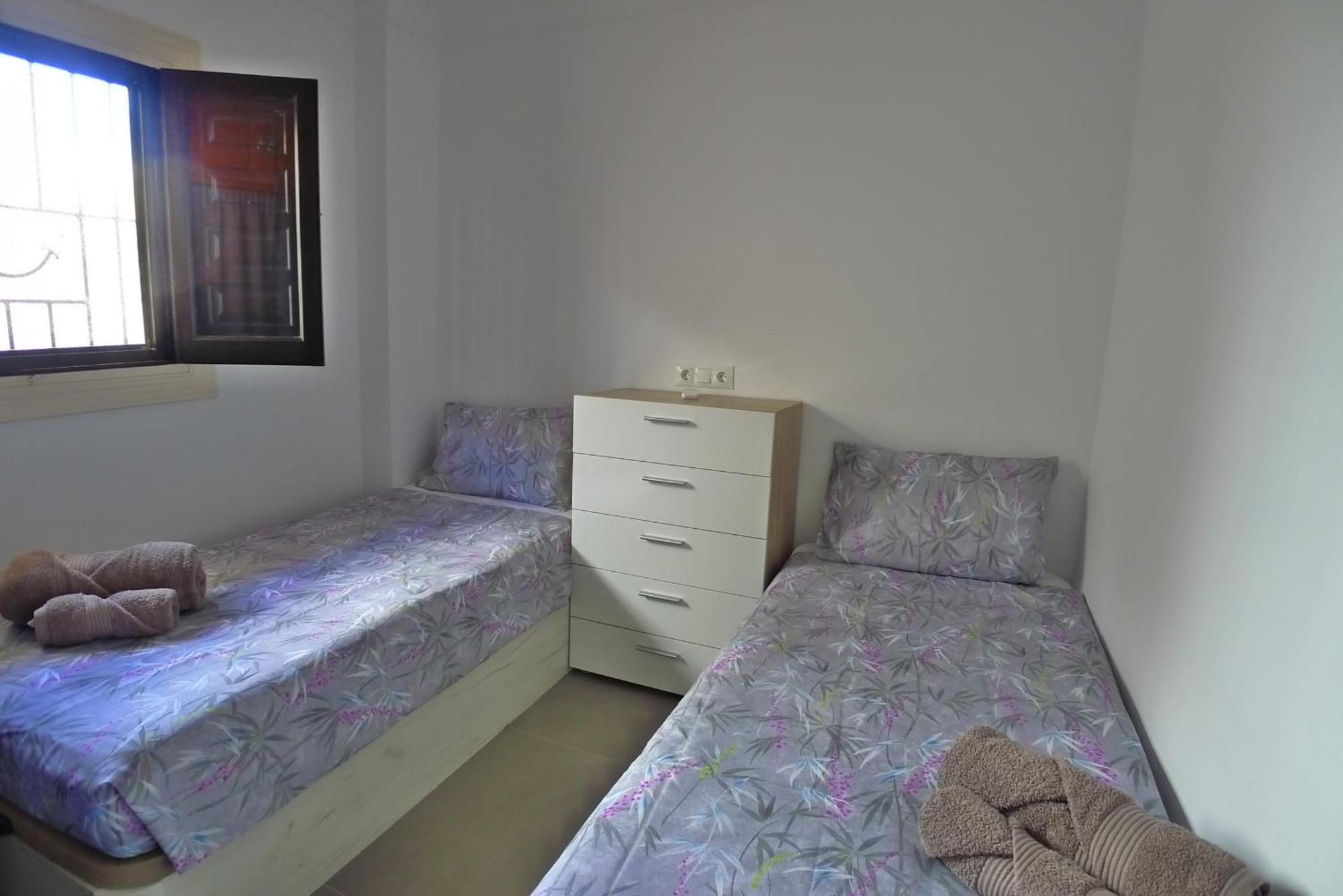 R1358 La Hacienda 10 A *
