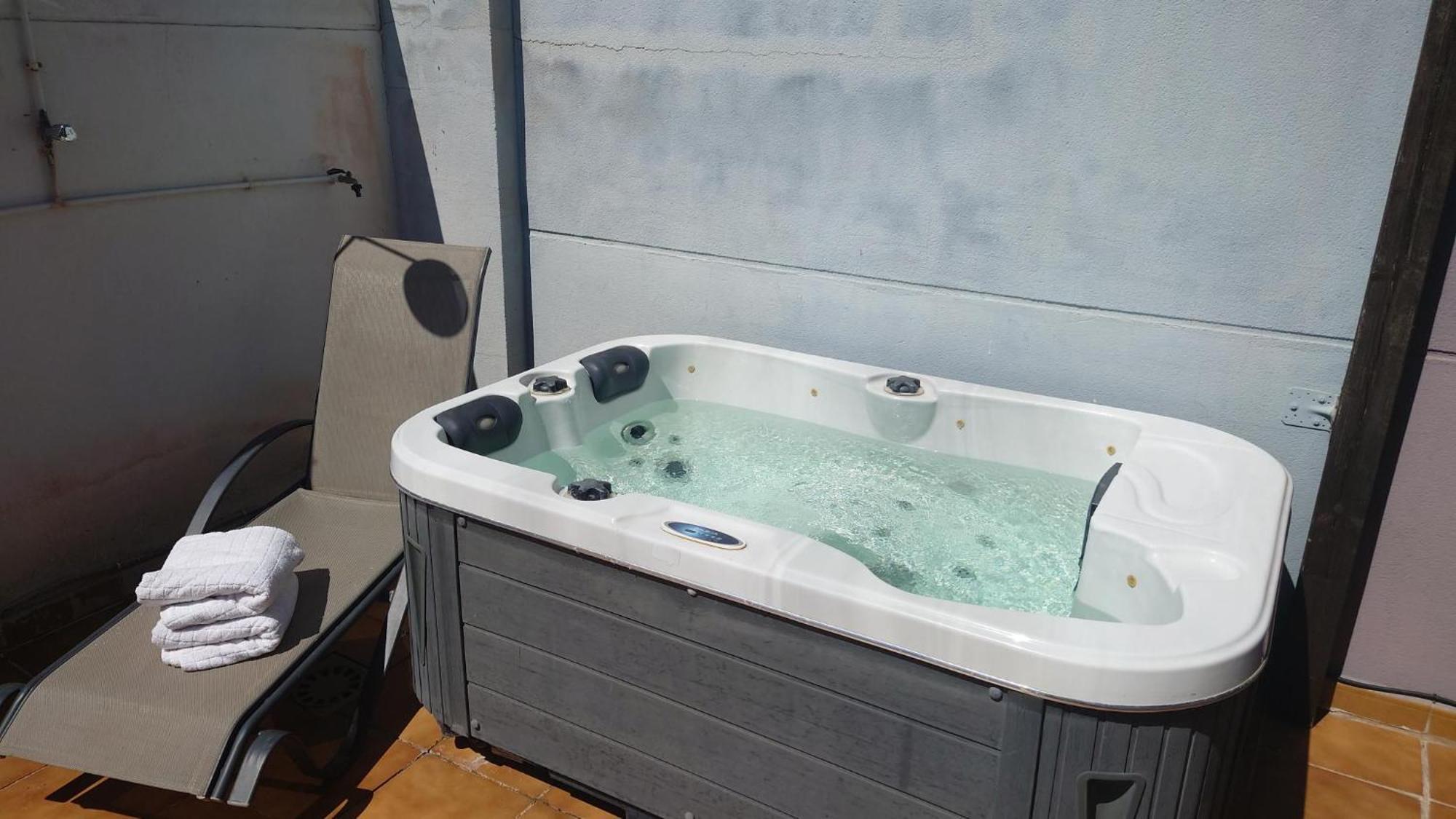 Carmen Millon - Private Roof Terrace With Jacuzzi & Bbq Nerja