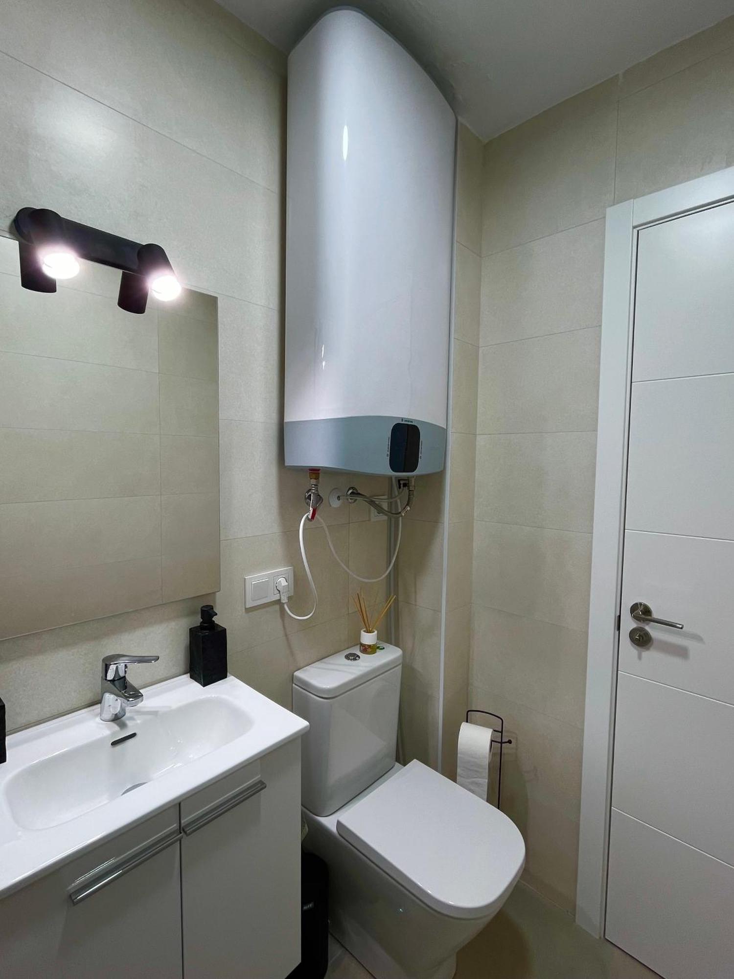 Wonderful Flat With Seaview In Nerja