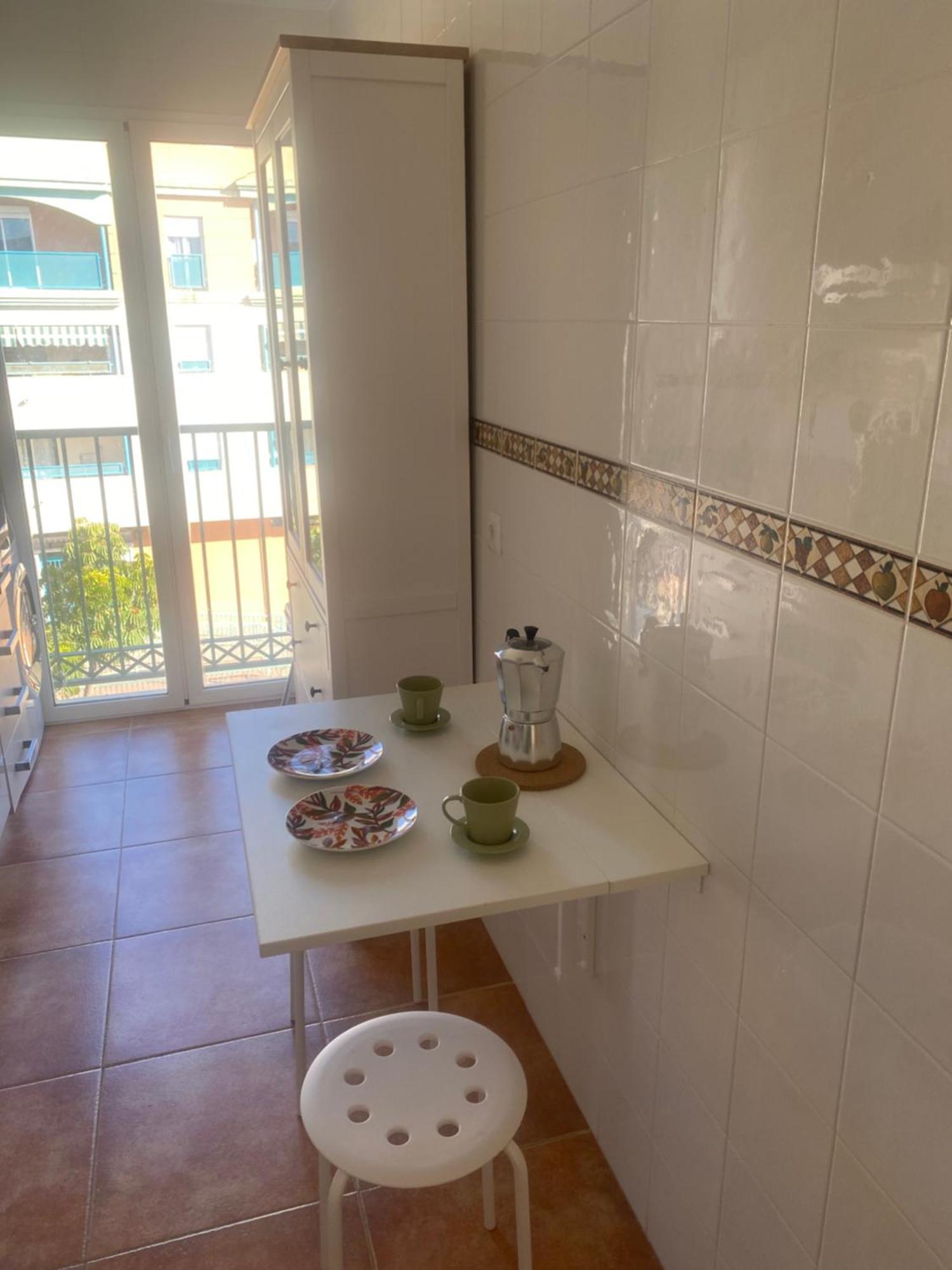 Nuevo Con Parking Y A 300 Metros Playa Nerja