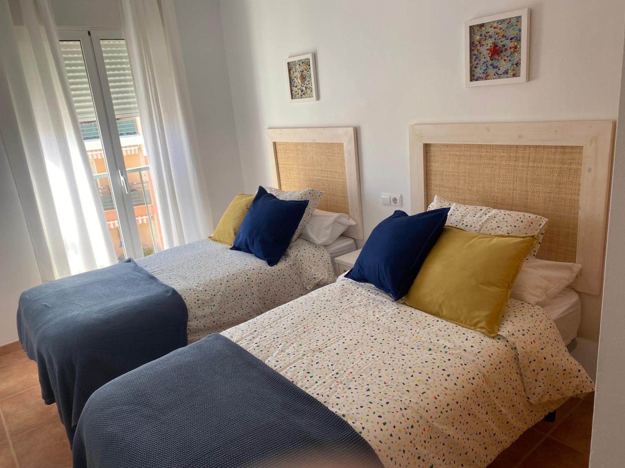 Nuevo Con Parking Y A 300 Metros Playa Nerja