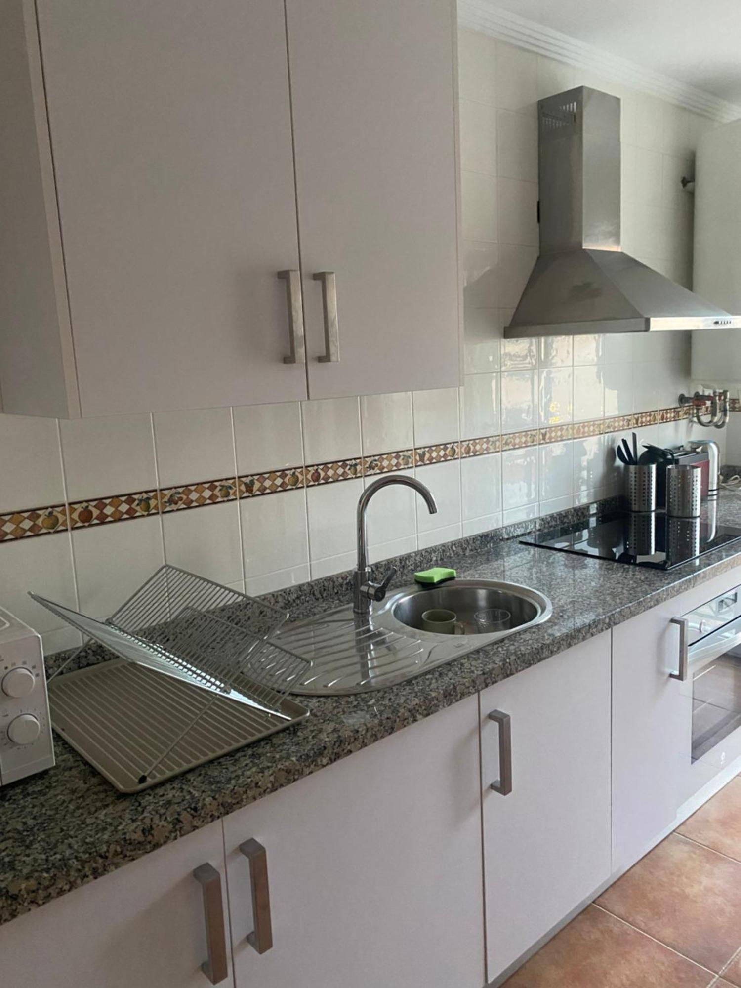 Apartamento Nuevo Con Parking Y A 300 Metros Playa Nerja