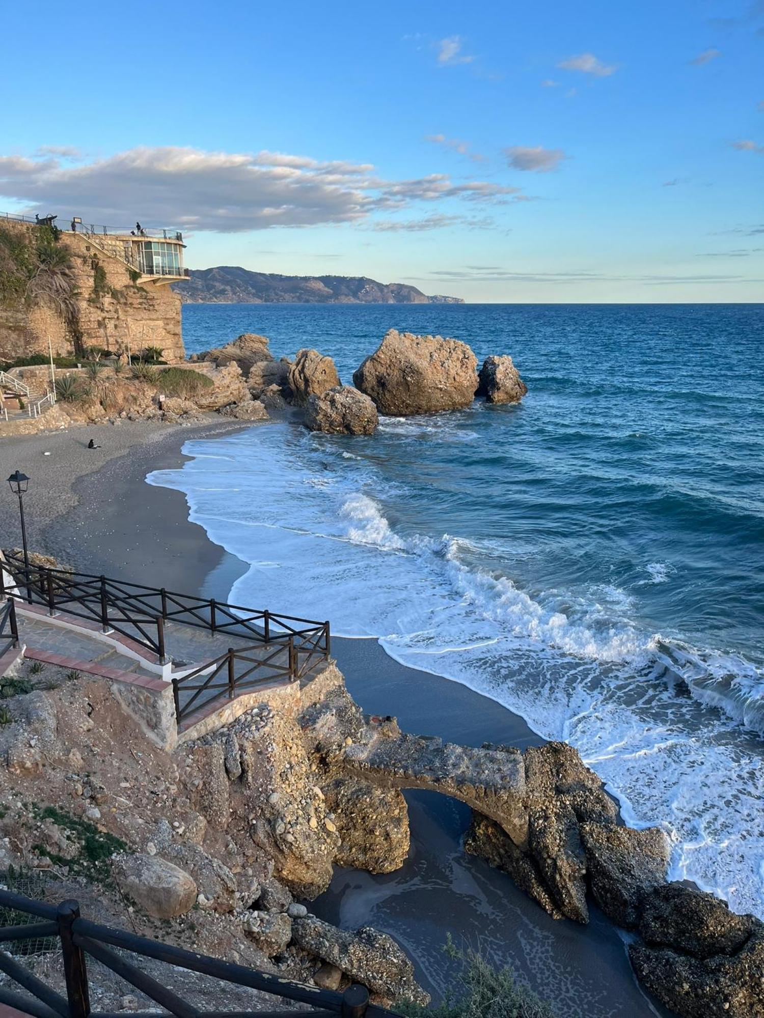 Apartamento Nuevo Con Parking Y A 300 Metros Playa Nerja