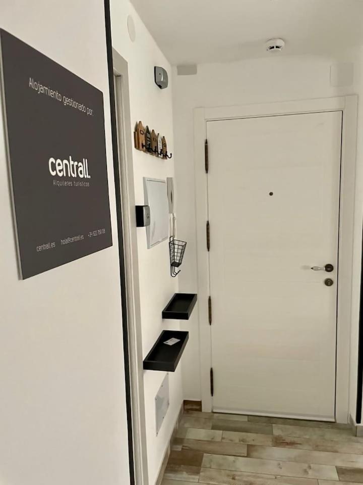 Apartment 3 Hab Con Parking Junto A La Playa Nerja