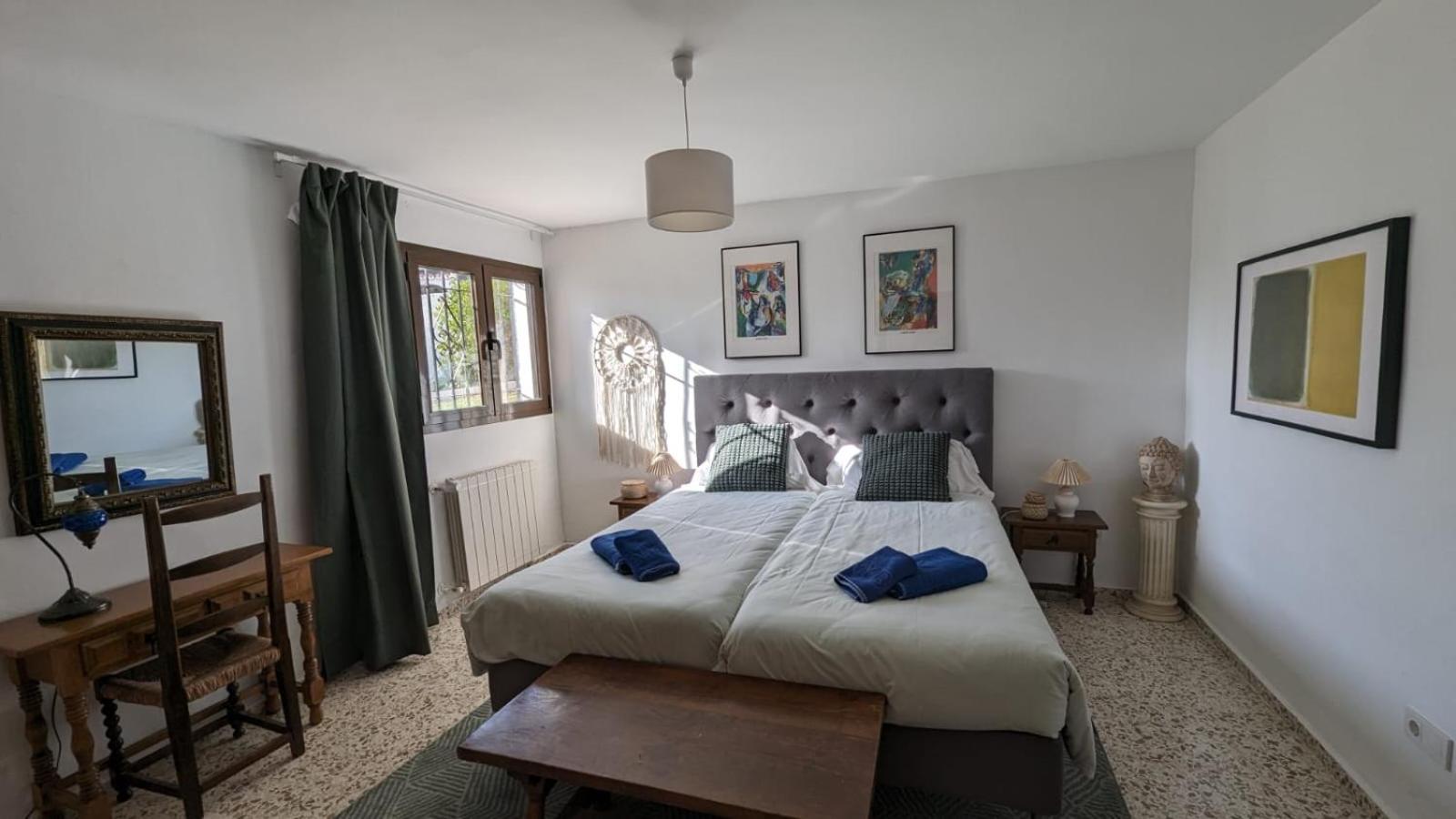 Little Castle: Sea & Mountain Views In Pousada Nerja