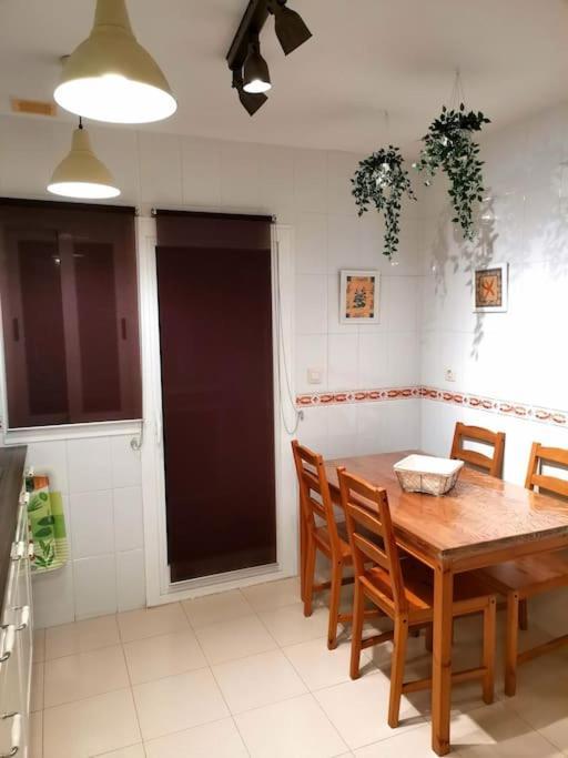 Atico Fresco Y Luminoso Con Aparcamiento Privado Apartment