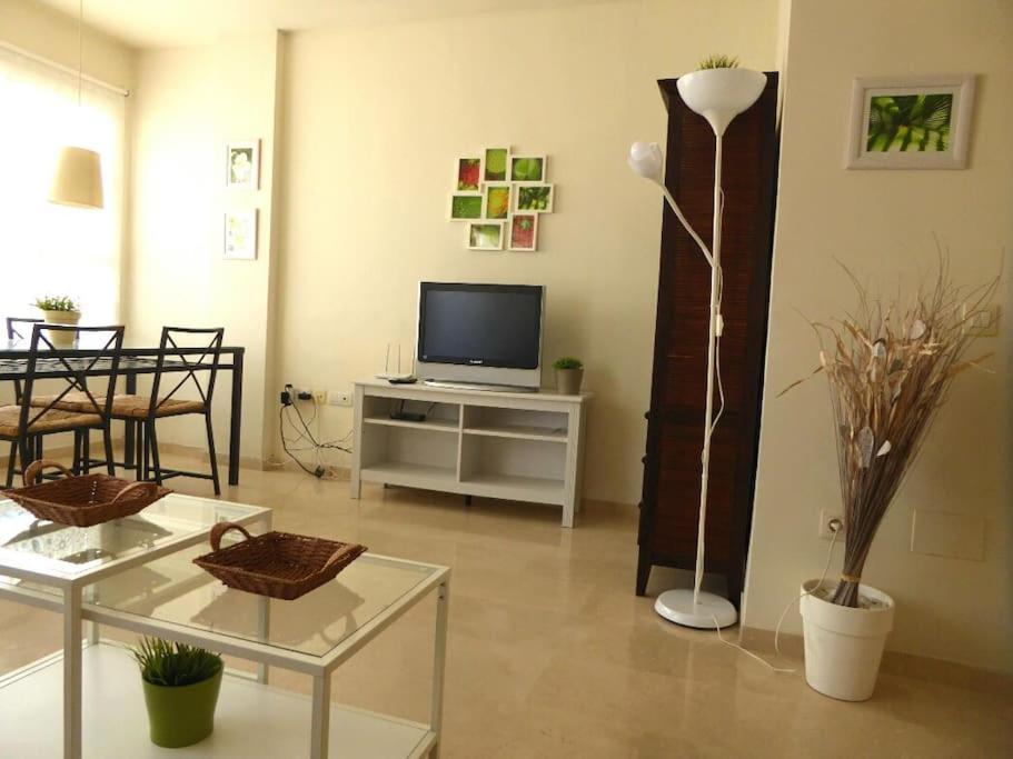 Atico Fresco Y Luminoso Con Aparcamiento Privado Apartment Nerja