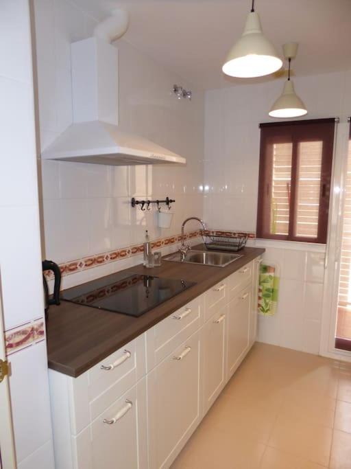 Atico Fresco Y Luminoso Con Aparcamiento Privado