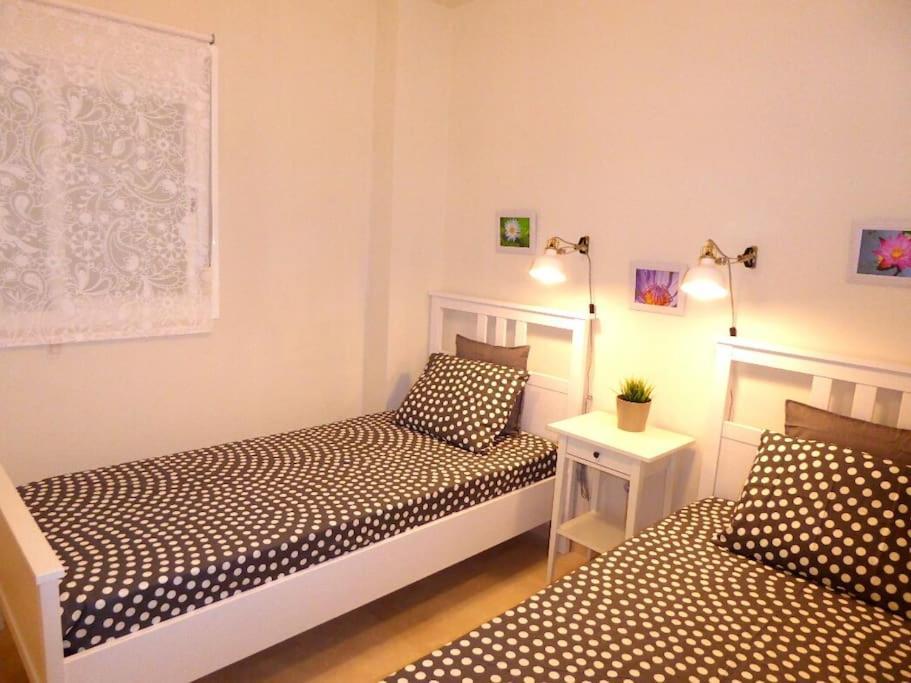 Atico Fresco Y Luminoso Con Aparcamiento Privado Apartment