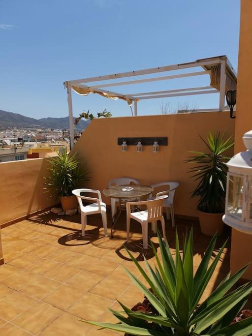 Atico Fresco Y Luminoso Con Aparcamiento Privado Apartment *