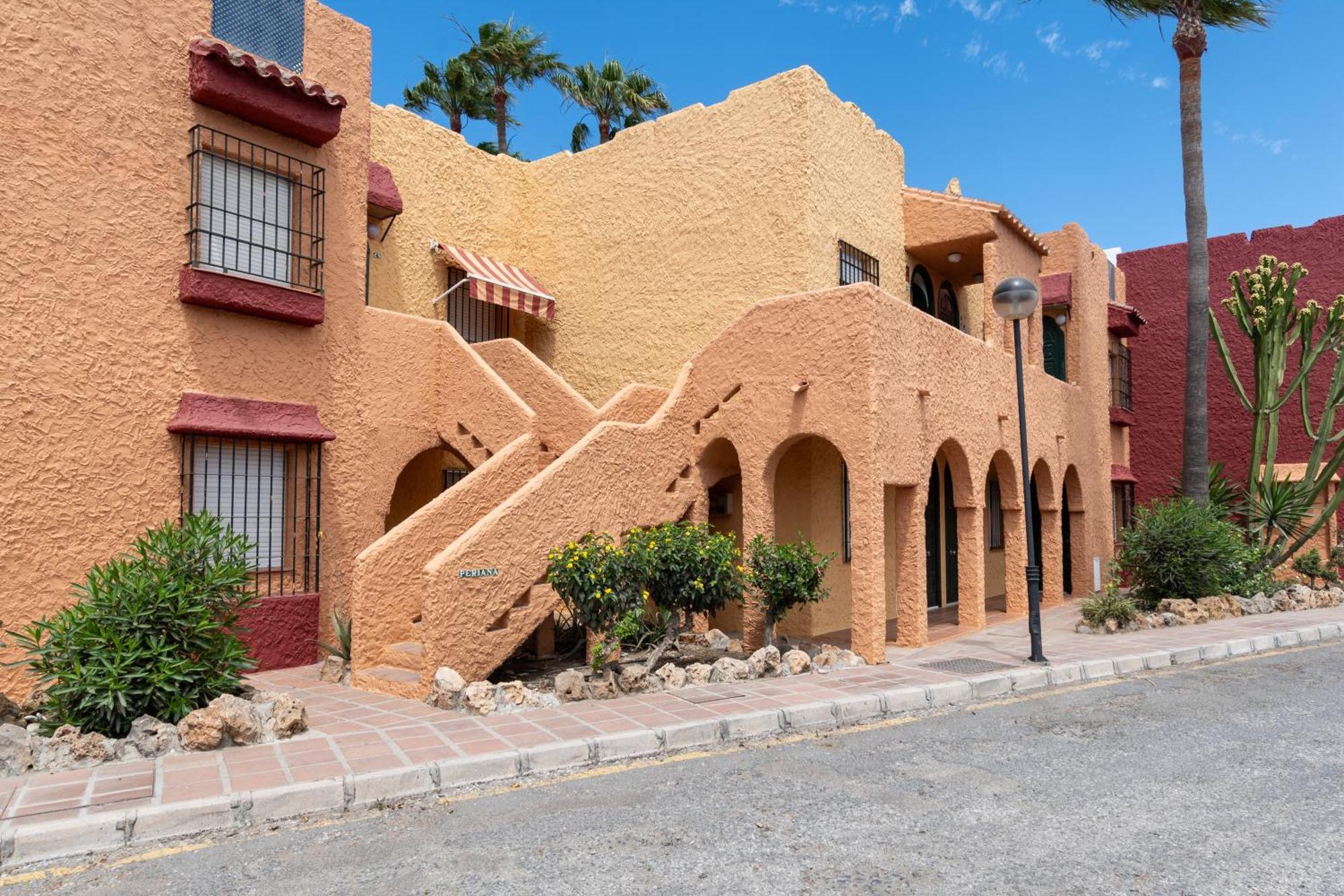 Renovated On Beachside With Pool * Nerja