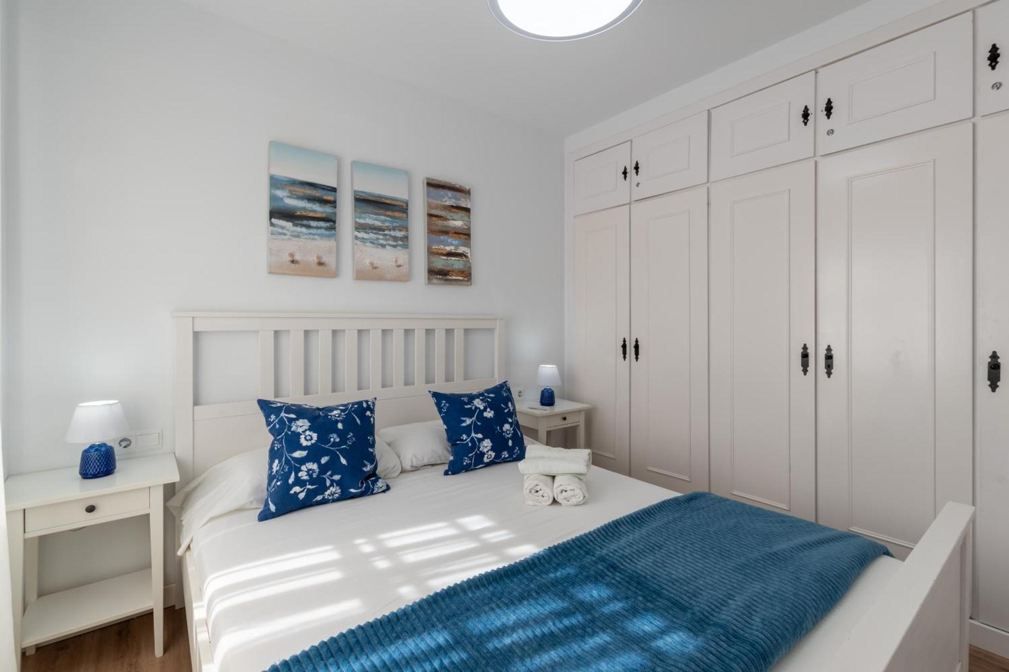 Renovated On Beachside With Pool * Nerja