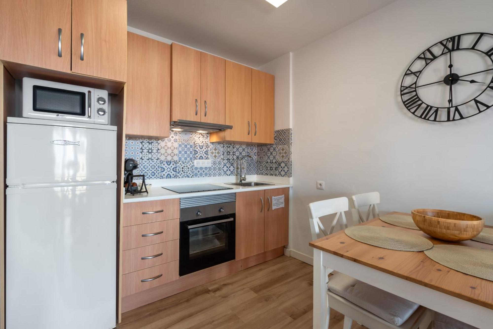 Renovated On Beachside With Pool * Nerja