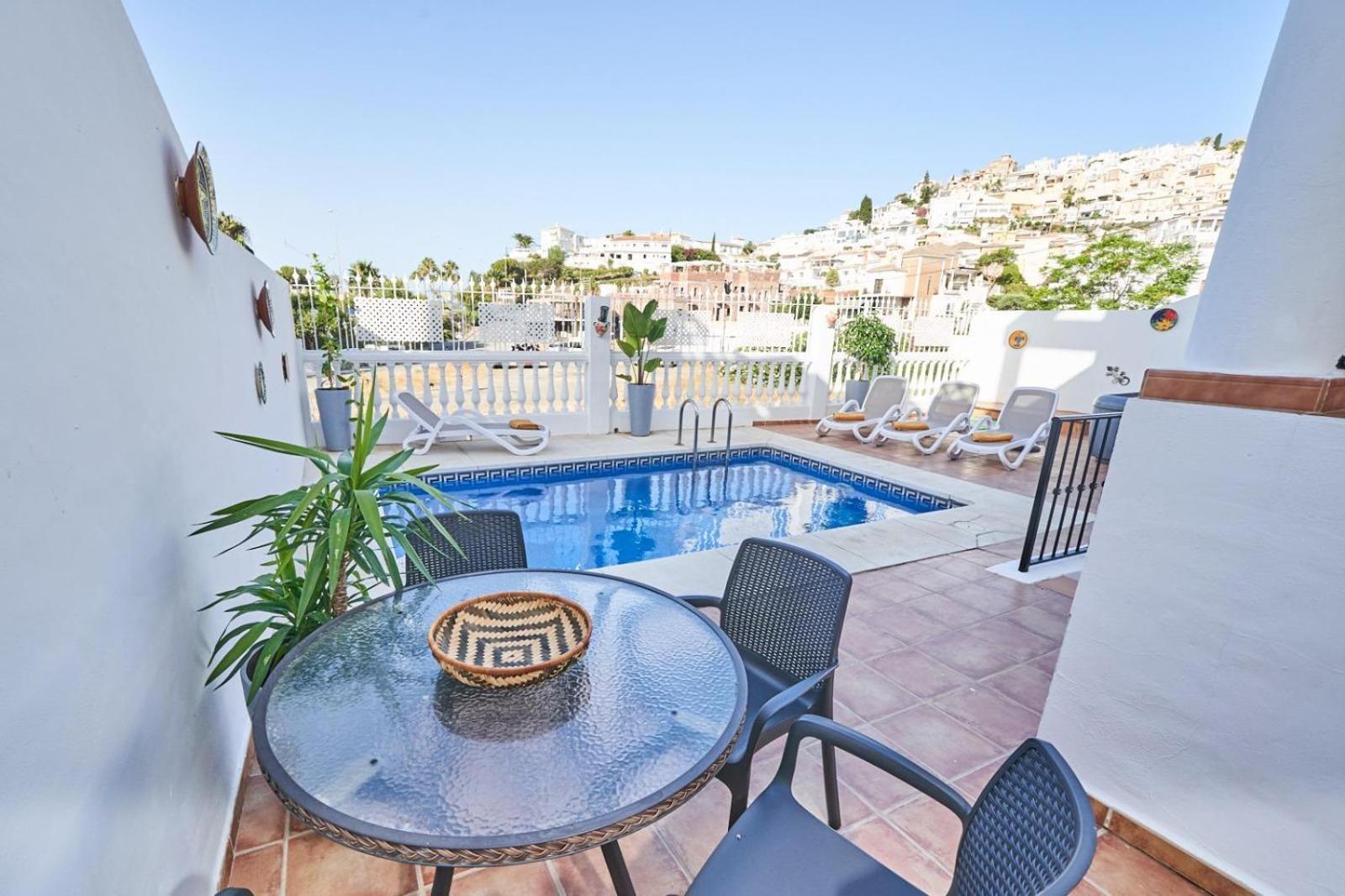 Pura - Private Jacuzzi & Heated Pool