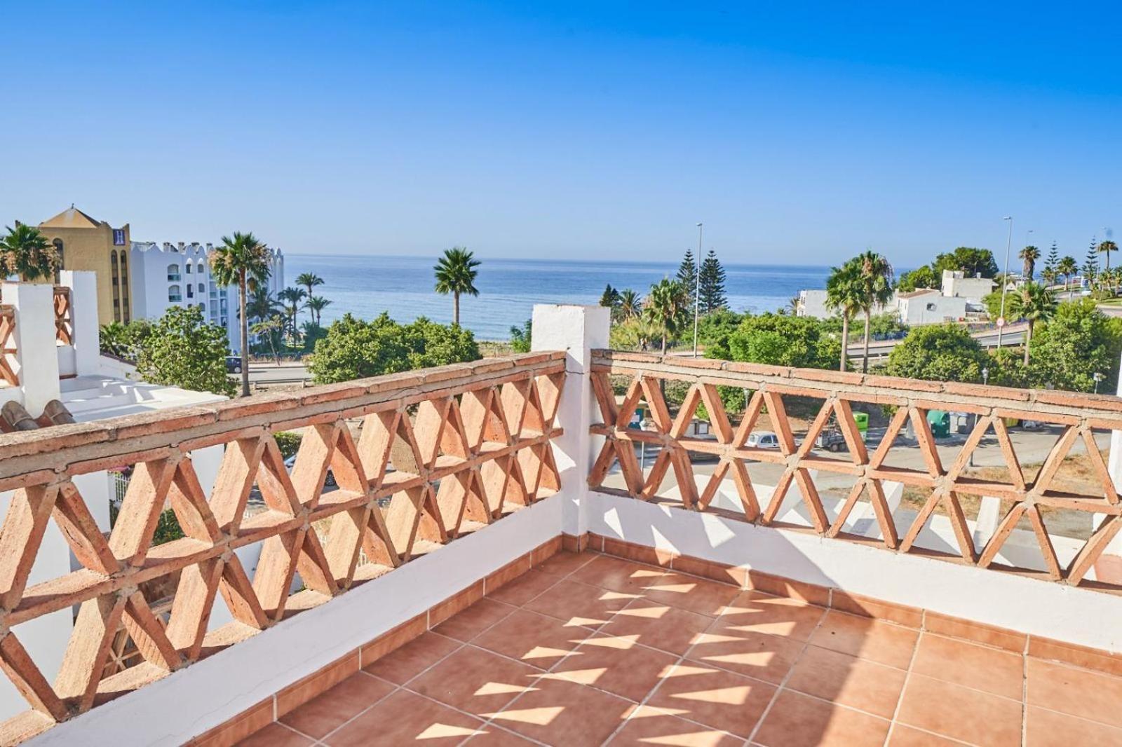Vakantiehuis Pura - Private Jacuzzi & Heated Pool Nerja