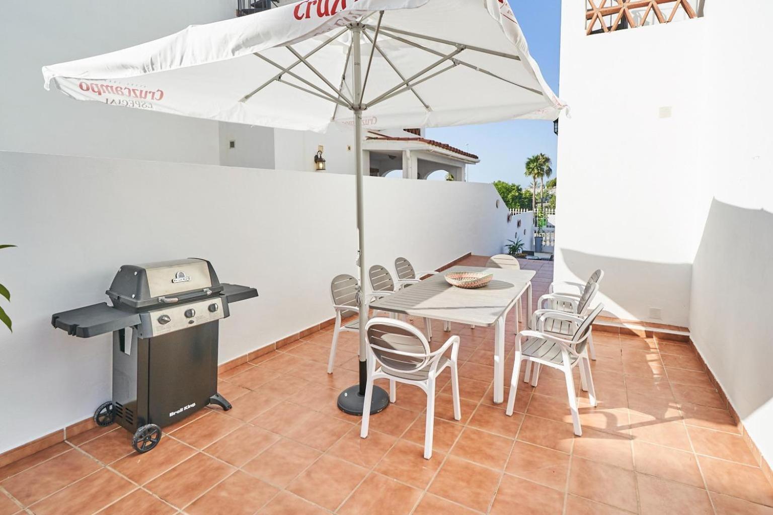Pura - Private Jacuzzi & Heated Pool