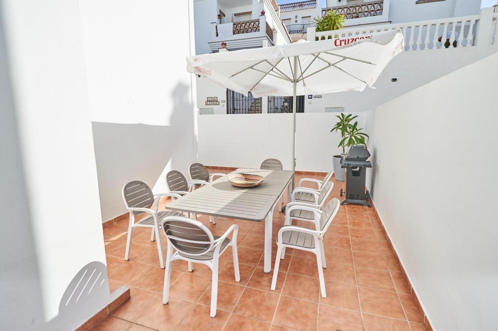 Vakantiehuis Pura - Private Jacuzzi & Heated Pool