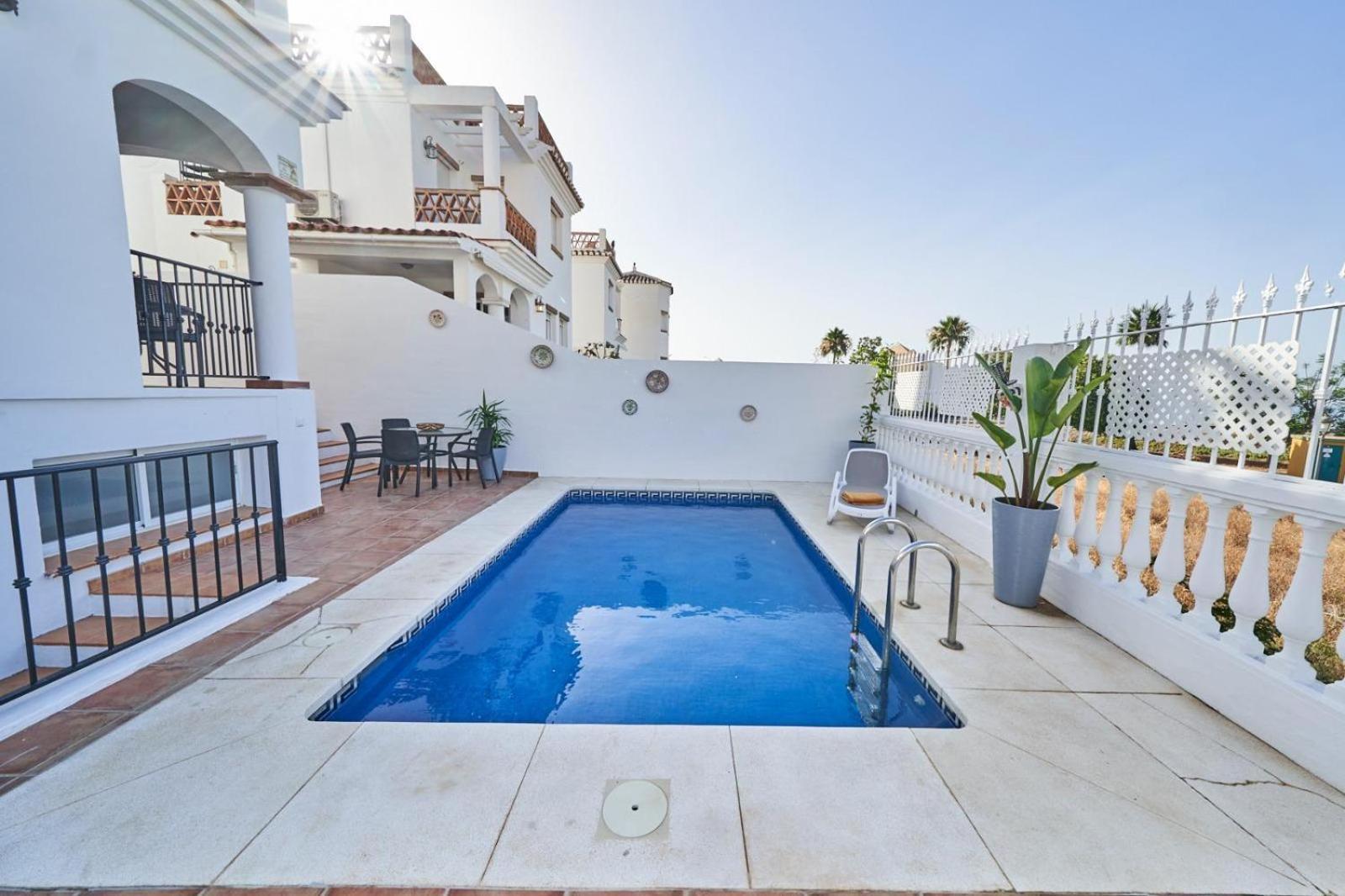 Pura - Private Jacuzzi & Heated Pool * Nerja