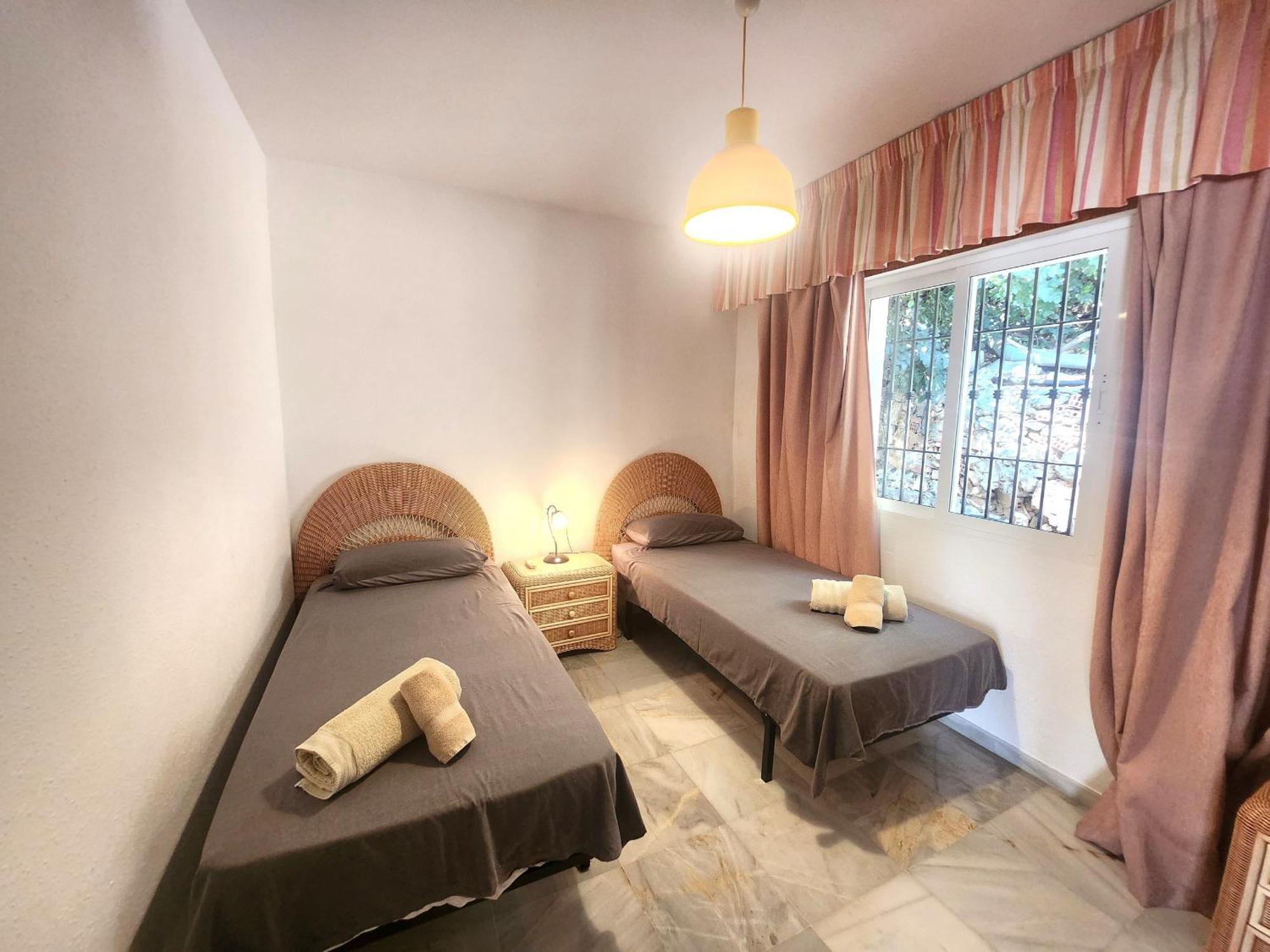 Pinomar - Sleeps 8 - Burriana Villa Nerja