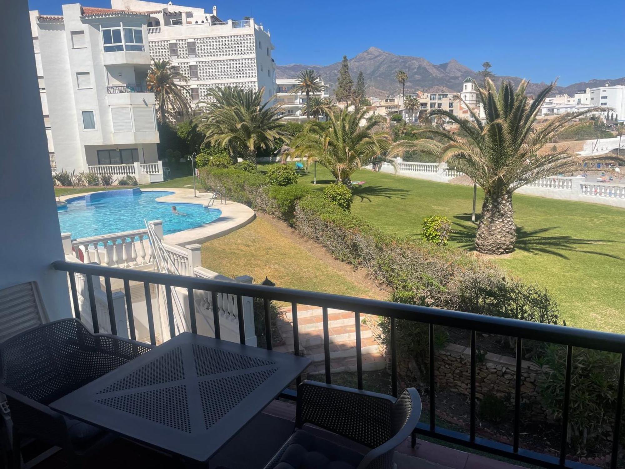 Palmeras 8 Menyber Apartment Nerja