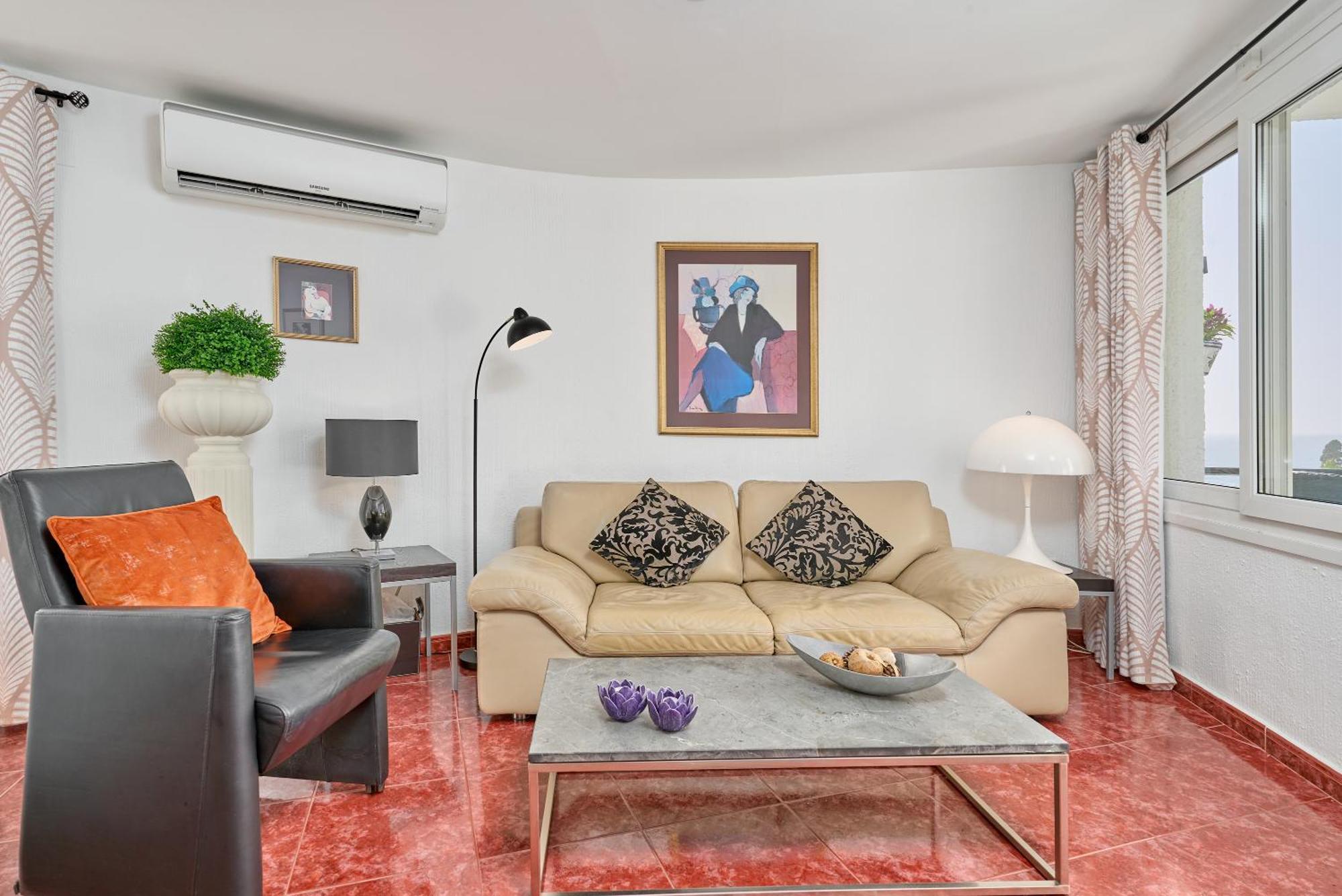 Appartement 2 Bedrooms 2 Bath *