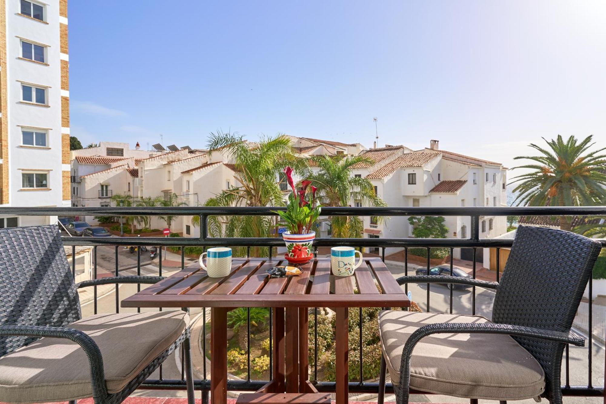 2 Bedrooms 2 Bath Appartement Nerja