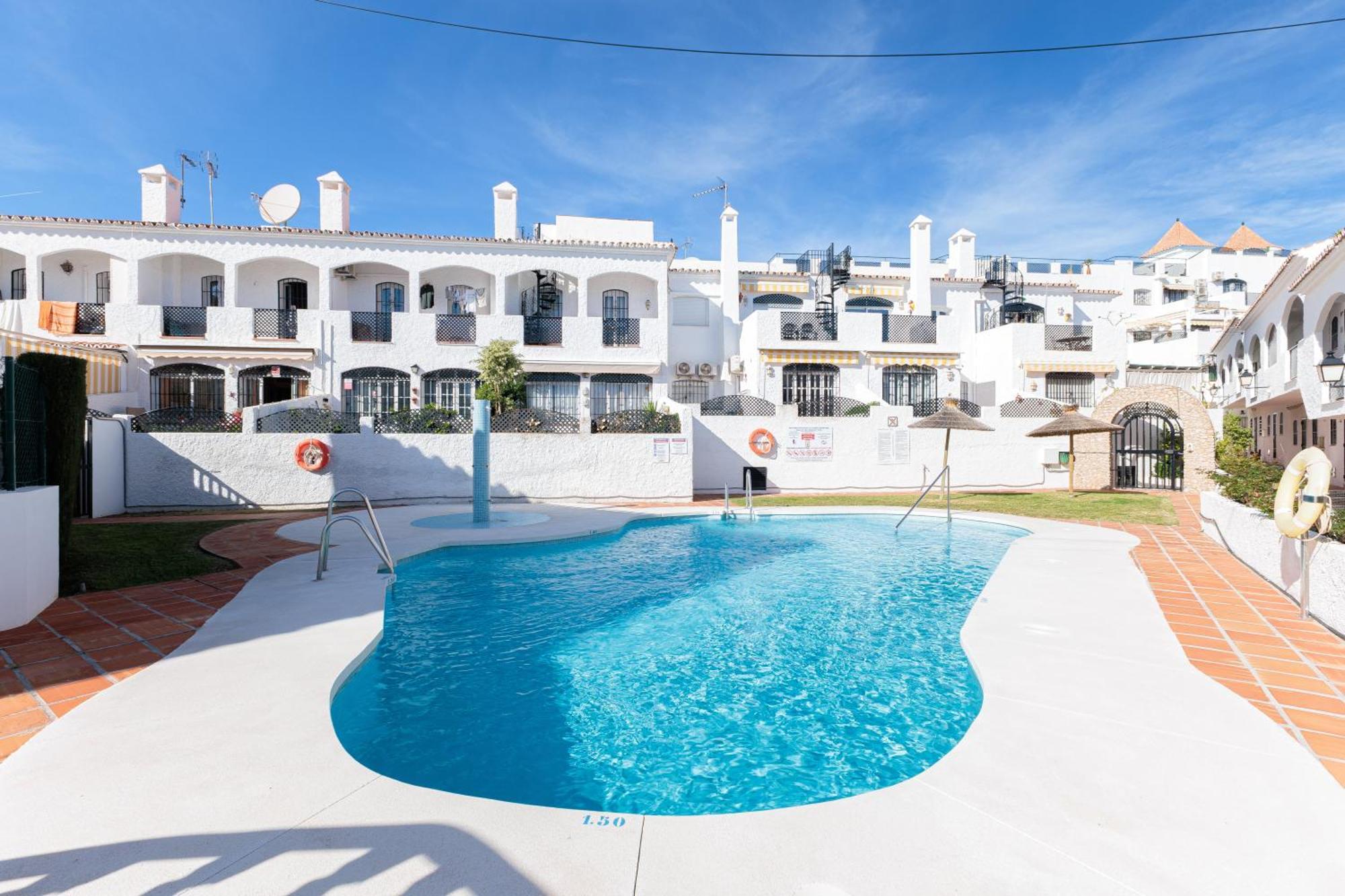 1 Bedroom In Verano Azul, Free Wi-fi