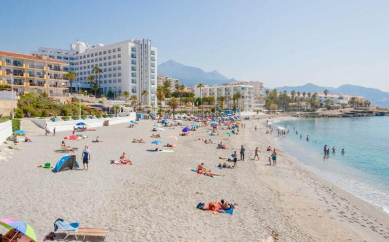 Torrecilla Con Vistas Al Mar Y Piscina Appartement Nerja
