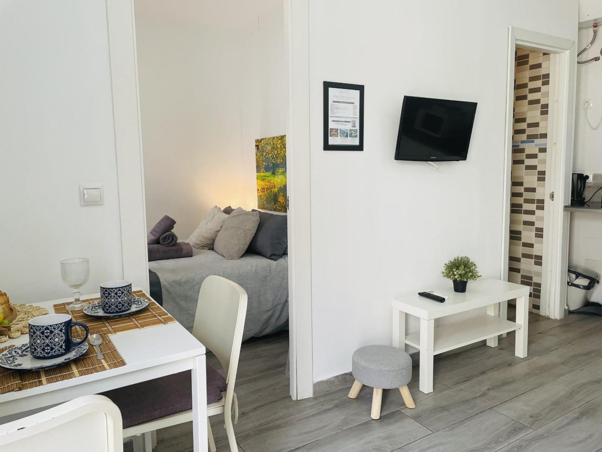 Jimena Maro En El Centro De Apartamento Nerja
