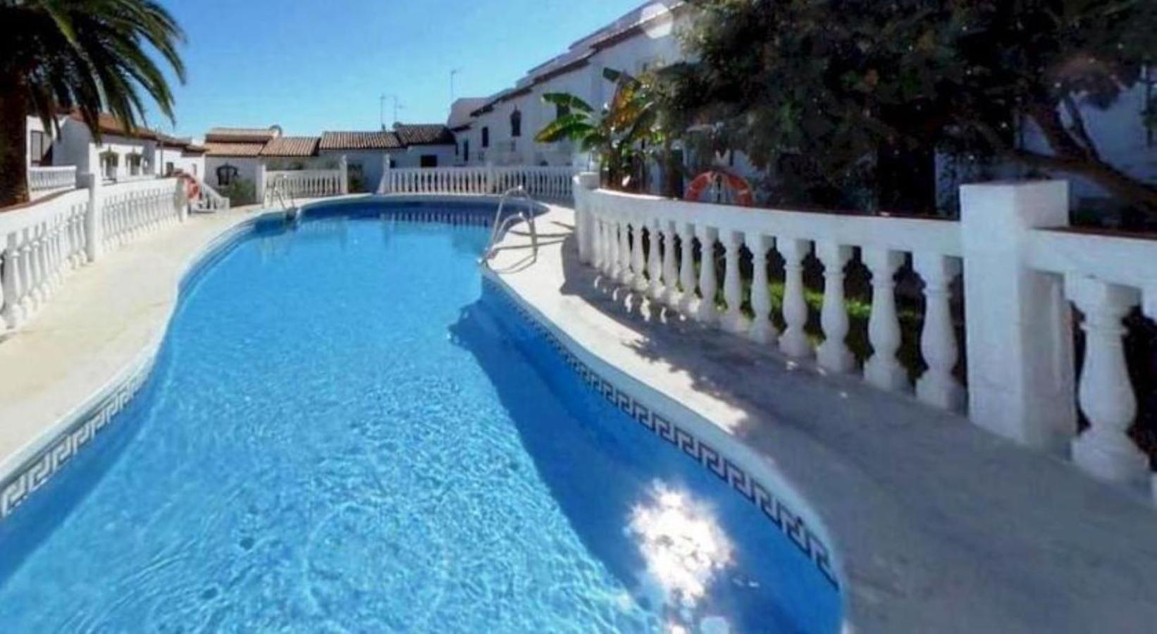 Hacienda 22 Menyber * Nerja