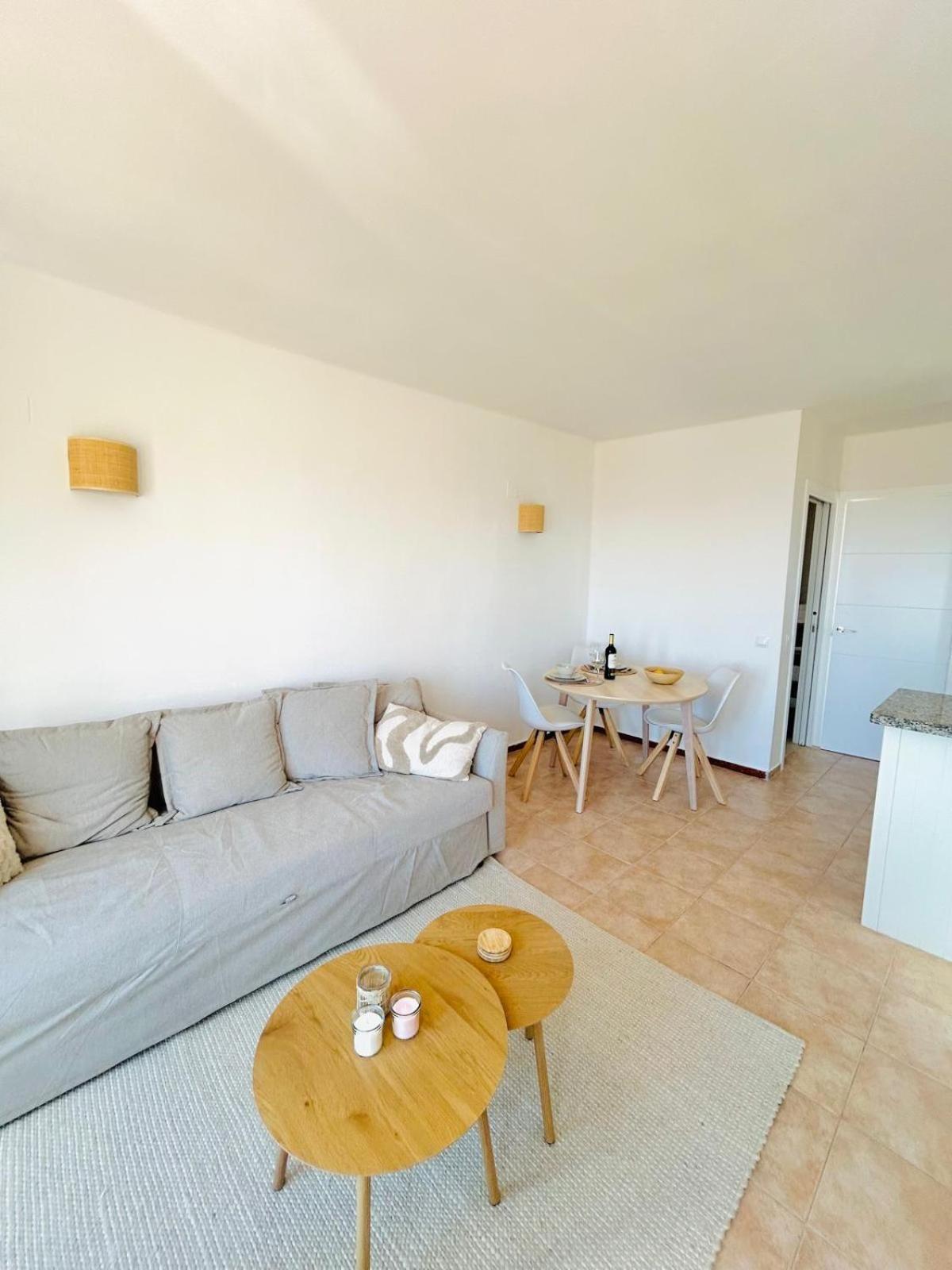 Prachtig Gerenoveerd Met Airconditioning, El Capistrano Village Apartment Nerja