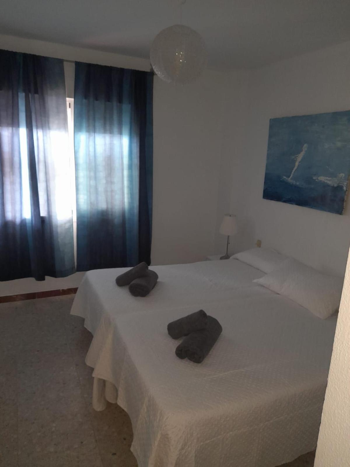 Precioso Frontal Al Mar Apartment *