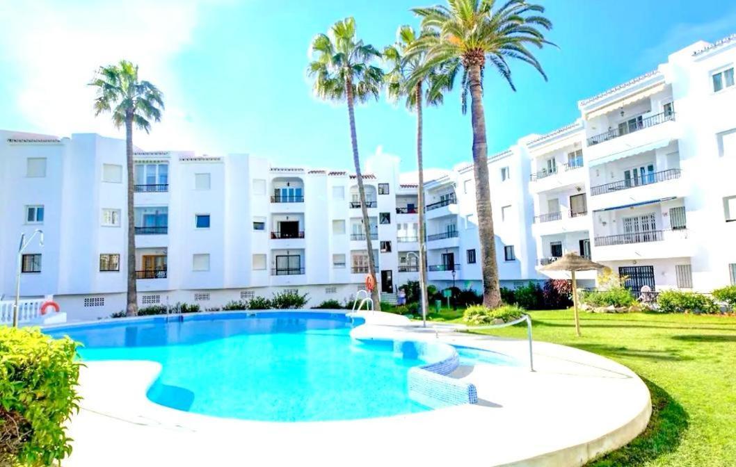 Apartment Palmeras 81 *