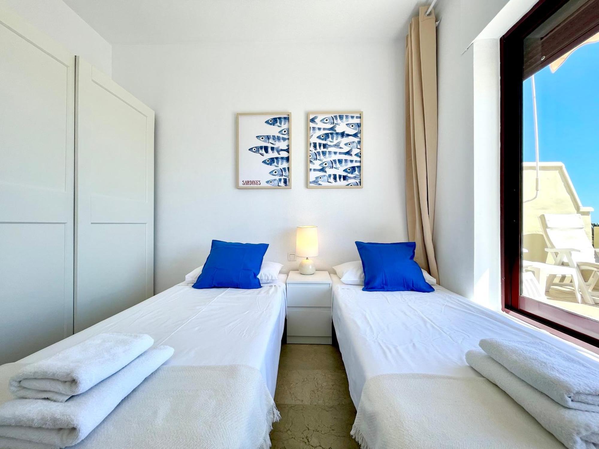 Apartment Luxury, Frontline Burriana Beach, Nerja