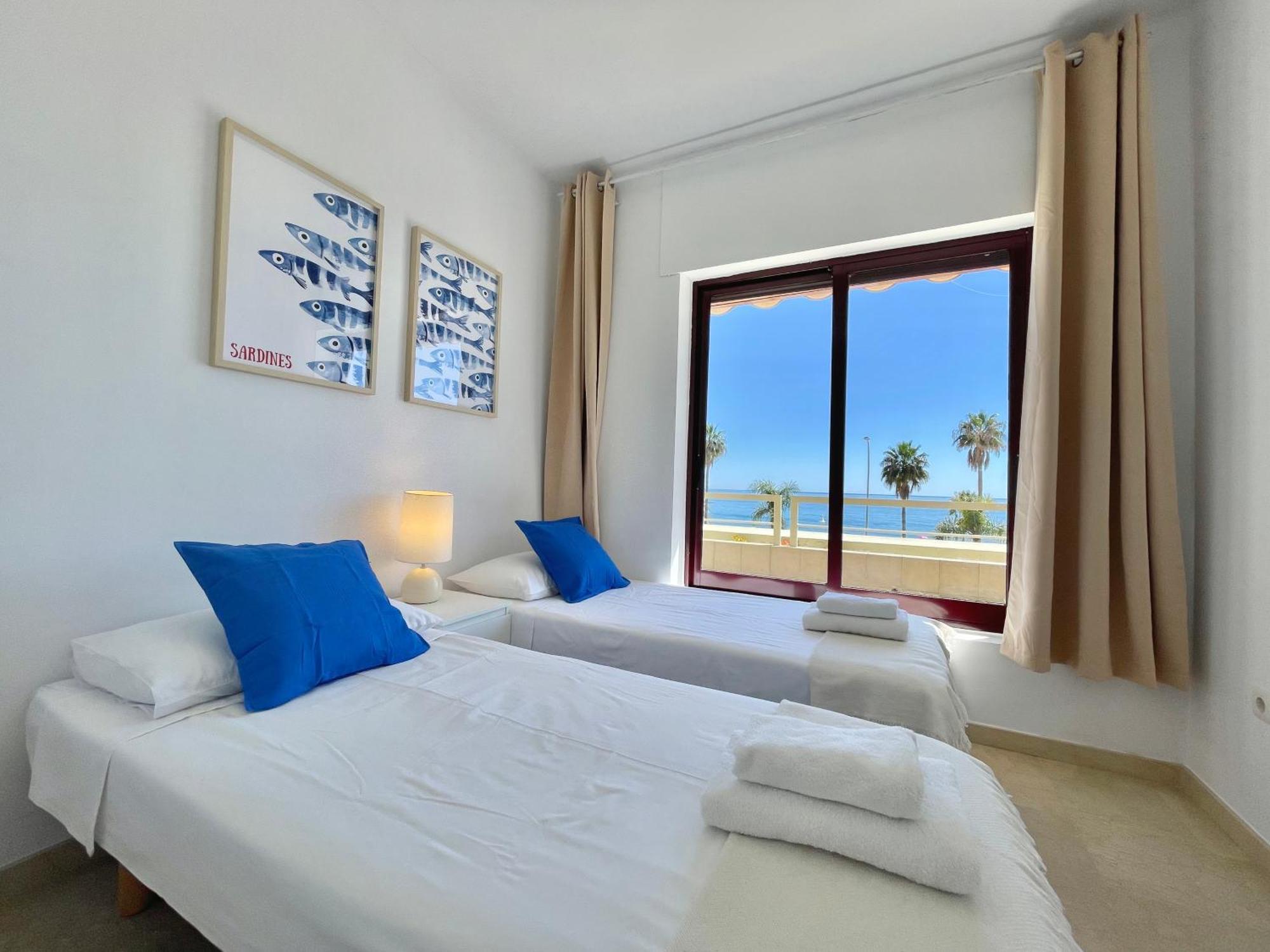 Luxury, Frontline Burriana Beach, Apartment *