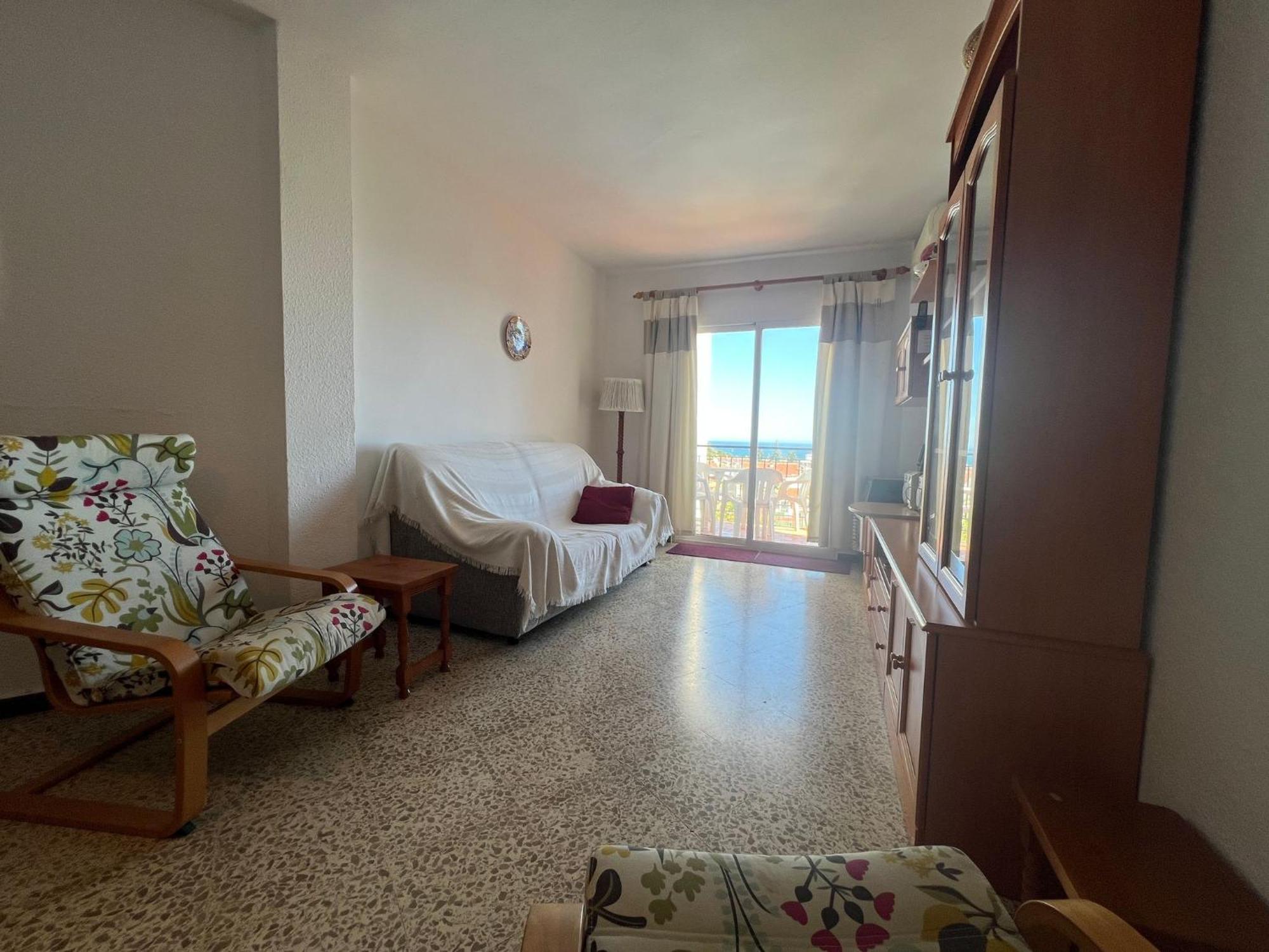 Cd-2635 Two Bedroom *