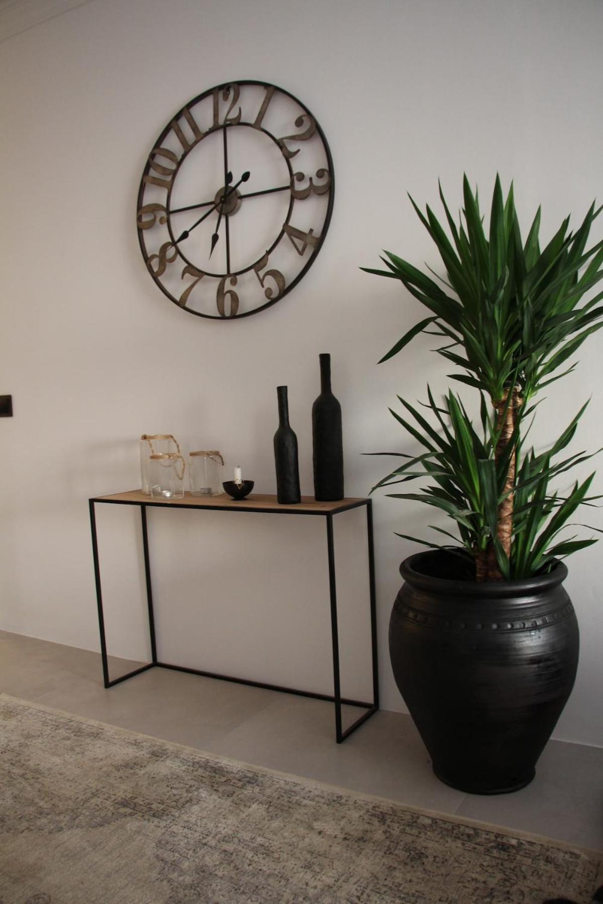 Completely Renovated Large Apt, Amazing Sea Views Appartement
