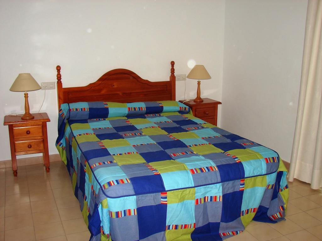 Apartamento Urb. La Hacienda, 16 *