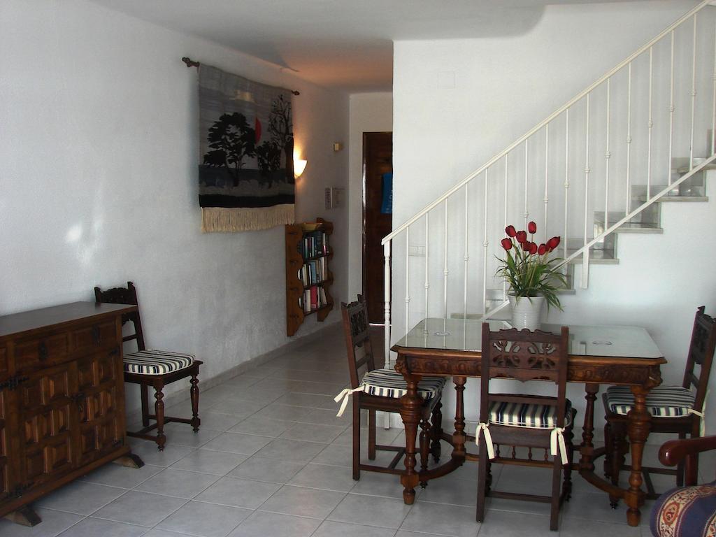 Apartamento Urb. La Hacienda, 16 *