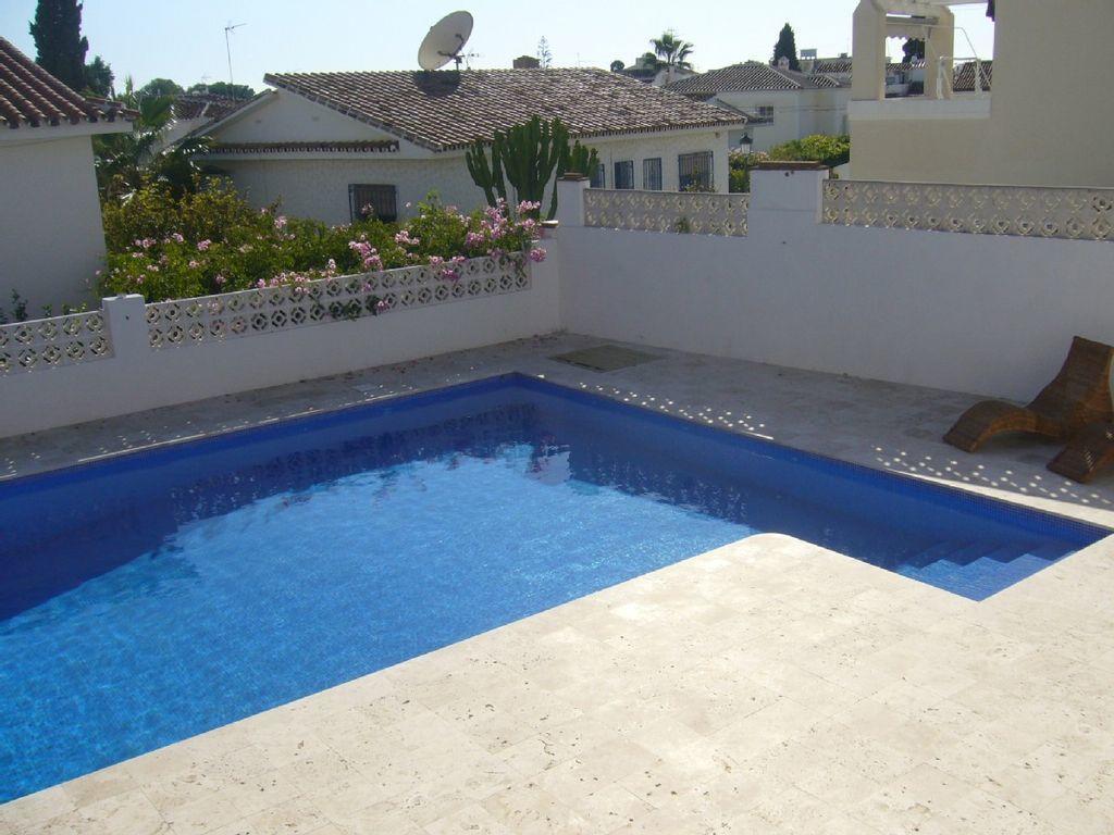 Maria De Waard Villa *
