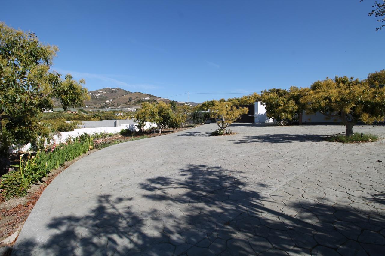 Villa El Crucero With Pool And Jacuzzi Spainsunrentals 1035 *